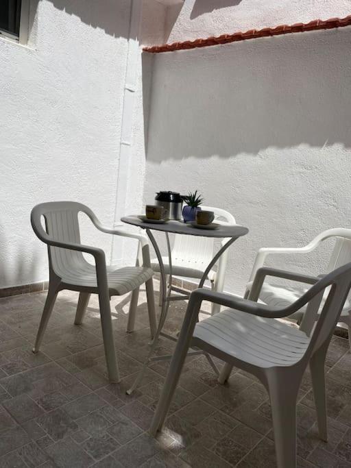 Modern 2Br Near Centre -5Min Wlk Apartamento Patras Exterior foto